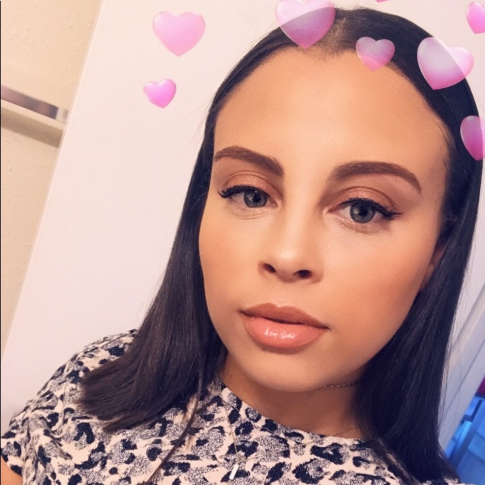Meet your Posher, Amber